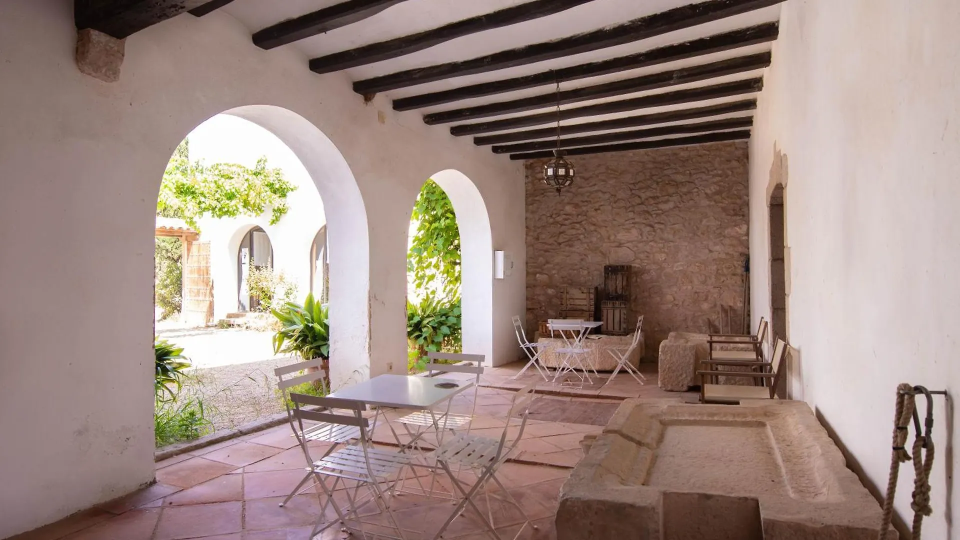 Masia Centenaria En Sitges Spain